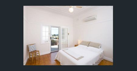 Classic Art Deco Elegance in a Prime New Farm Position! - Photo 4