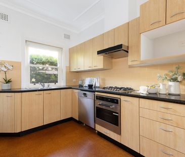 Charming Home in Convenient Location - Photo 3