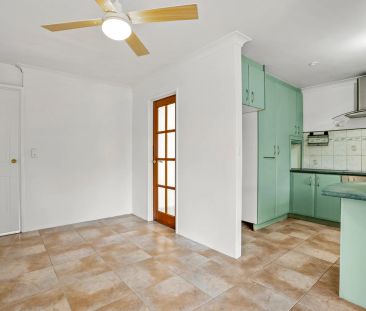 Freshly painted home with large gardens and versatile living spaces. - Photo 6