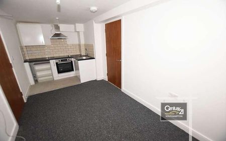 |ref: |, Rockstone Lane, Southampton, SO14 - Photo 2