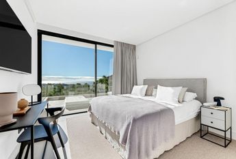 Luxury Villa for rent in Marbella Del Este, Andalusia