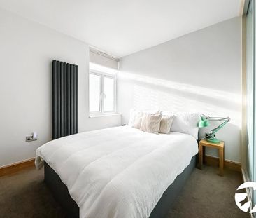 2 bedroom end of terrace house to rent - Photo 6