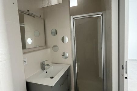 Rians centre ville - Studio climatisé 25m² - Photo 5