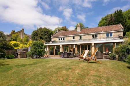 Horsecombe Vale - Photo 2