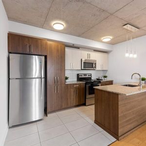 1 Bedroom - 3280 Cavendish Boulevard, Montréal - Photo 2