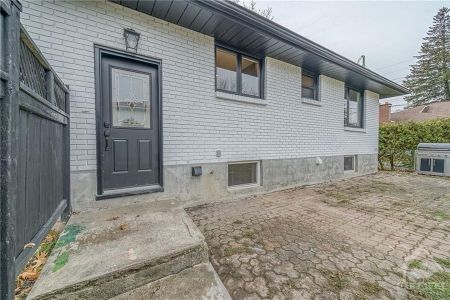 For Lease - 41 FIELDROW Street, Meadowlands - Crestview and Area, Ontario - Photo 5