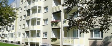 Einzug ab 01.03.2026 möglich. Ruhige Wohnlage und nur 15 Minuten bis zum Baggersee! - Foto 1