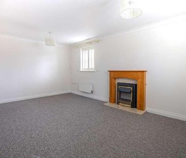 Winchcombe Gardens, South Cerney, GL7 - Photo 1