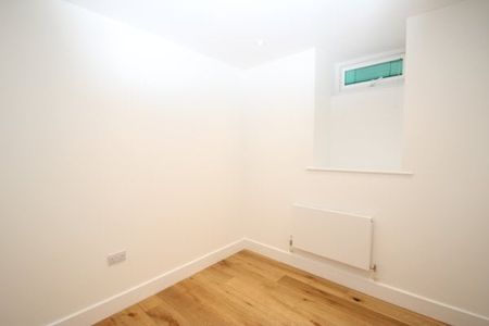 Green Dragon House, Croydon, CR0 1FS, Property for rent - Photo 2