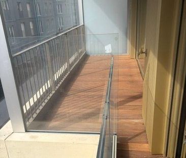 Location Appartement 3 pièces 65m² PARIS 15ème - Photo 3