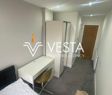 4 bedroom terraced house to rent - Photo 2