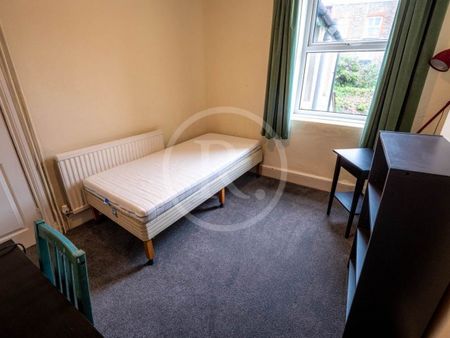 1 Bed - Portland Road, Aberystwyth, Ceredigion - Photo 5