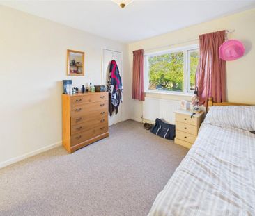 4 bedroom terraced house to rent - Photo 5