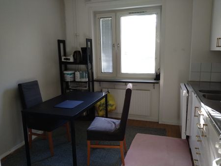 Gulsporregatan, Västerås - Photo 2