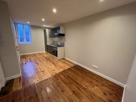 A LOUER - Avenue de Dun - Type 2 de 32,30m2 - Photo 2