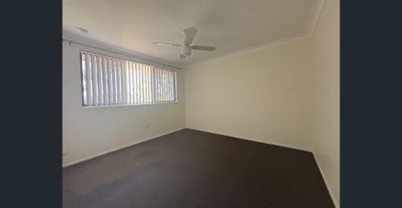 SPACIOUS TOWNHOUSE CLOSE TO BEACH - Photo 2