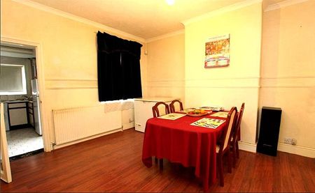 2 bedroom terraced house to rent - Photo 2