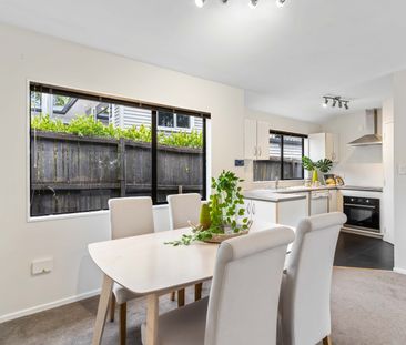 Unit 2, 4 Altona Road, Forrest Hill, Auckland - Photo 5