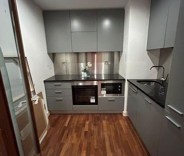 1 Bed Flat, William Jessops Way, L3 - Photo 2