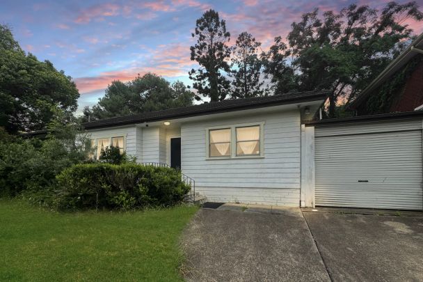 Comfortable Family Living Close to Amenities - Photo 1