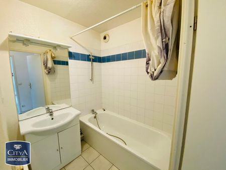 Location Appartement 2 pièces 48m² LOUVROIL 59720 - Photo 4