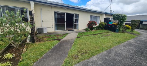 Two-bedroom unit available for rent in a prime location - Photo 1