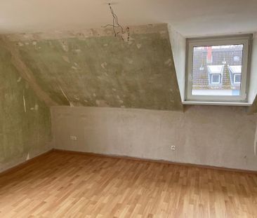 Helle Dachgeschosswohnung mit guter Verkehrsanbindung in Eberstadt - Foto 5