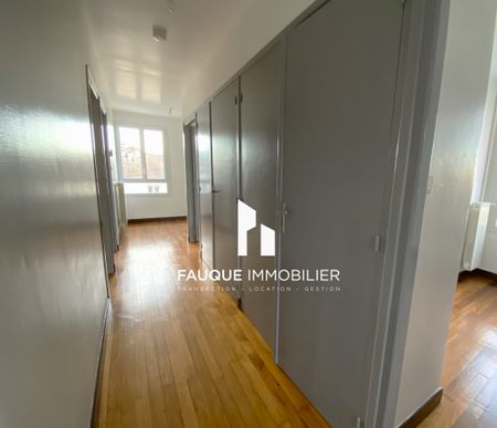 Location Appartement 4 pièces 69m² VALENCE 26000 - Photo 3