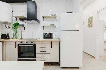 Carrer de la Indústria, Valencia, Valencian Community 46022 - Photo 2