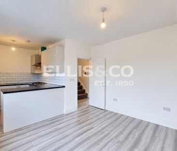 Costons Lane, UB6, Greenford - Photo 6