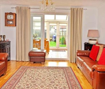 Bowmont Water, Didcot, OX11 - Photo 5