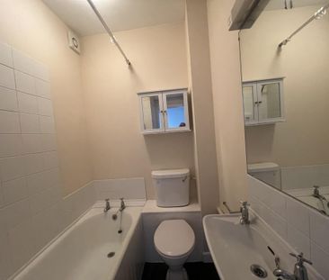 Ground floor flat to rent - Photo 6