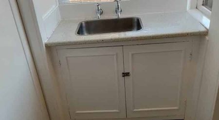 1 Bedroom Flat in Richmond - Photo 4