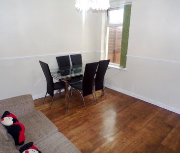 3 bedroom house to rent - Photo 3