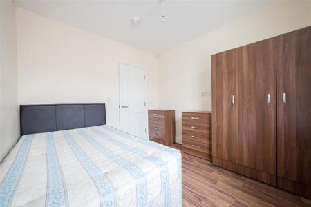 4 bedroom maisonette to rent - Photo 3