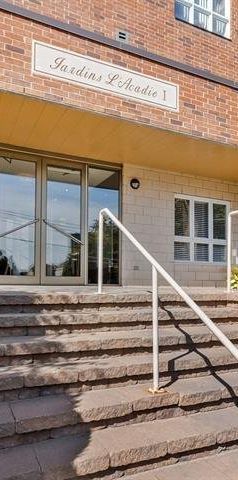 Appartement Montréal (Ahuntsic-Cartierville) À Louer - Photo 1