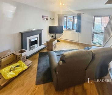 2 bedroom terraced house to rent - Photo 2