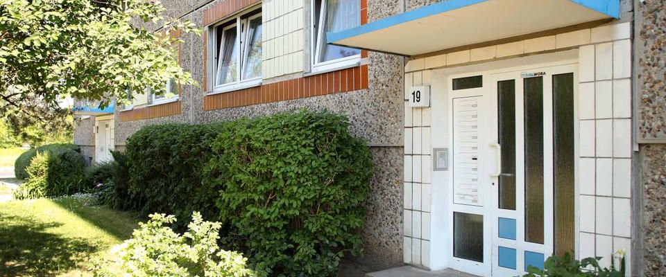 ... in der 1. Etage und in Wohngebietsrandlage ... - Foto 1