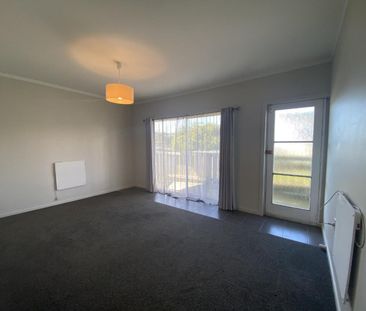 Coastal Living - Short Walk to Matakatia Bay Beach - Photo 6