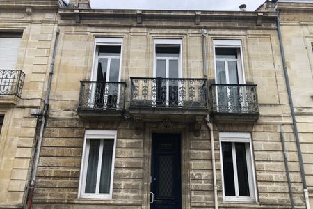 Maison bourgeoise de 162 m2 avec jardin, garage et grande ca - Photo 3