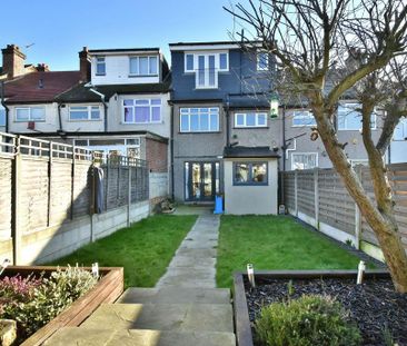 4 bedroom terraced house to rent - Photo 3