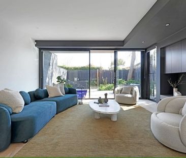 11a Champion Street, Black Rock VIC 3193 - House For Rent | Domain - Photo 4