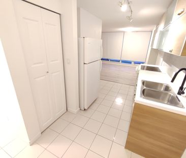 Park Place 1 Bedroom with Large Balcony - Photo 1