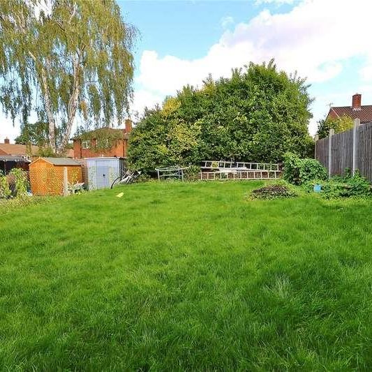 St. Michaels Road, Woking, Surrey, GU21 - Photo 1