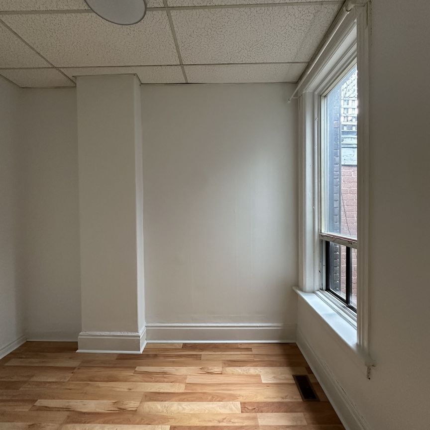 For Lease - 1504 Queen Street Unit# 2B, Toronto, Ontario - Photo 1