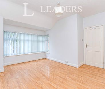 3 bedroom house to rent Newlands Avenue, Southampton, SO15 - Photo 3