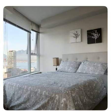 Amazing view and location sub Pent condo! - Photo 4