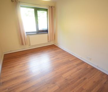 1d Stranmillis Court, BT95EU, Belfast - Photo 2