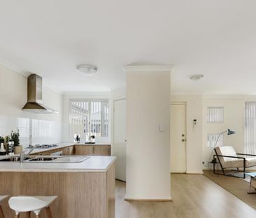 Modern Villa - Photo 1