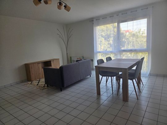 Location Appartement 2 pièces 47m² - Photo 1
